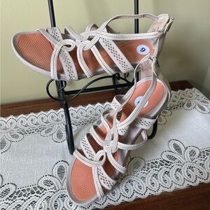Baretraps Women's Beige Strappy Comfort Sandals - Size 9